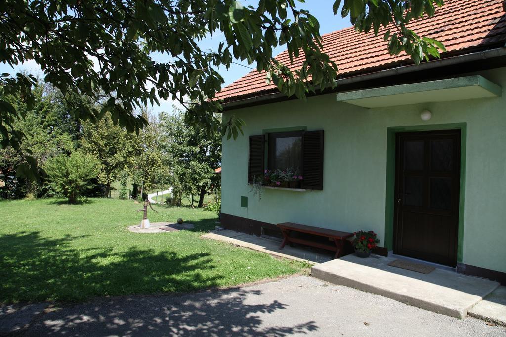 Holiday Home Maderka Strigova Luaran gambar