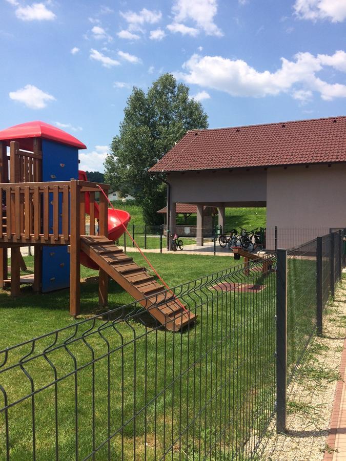 Holiday Home Maderka Strigova Luaran gambar