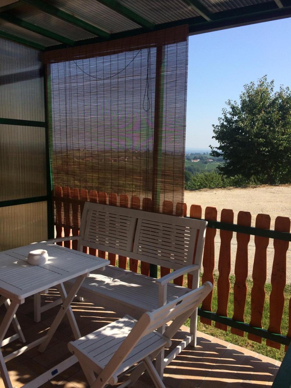 Holiday Home Maderka Strigova Luaran gambar